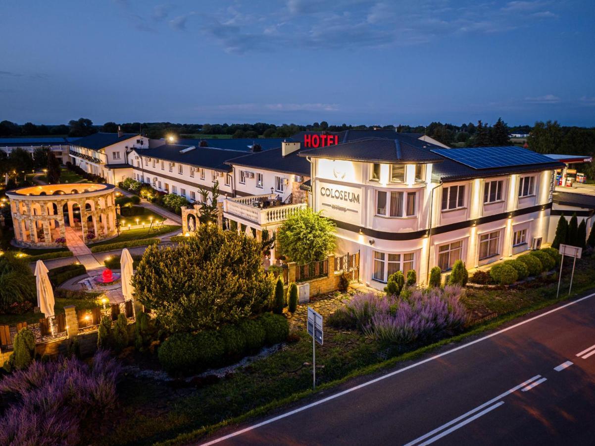 Jarosław Hotel Coloseum מראה חיצוני תמונה