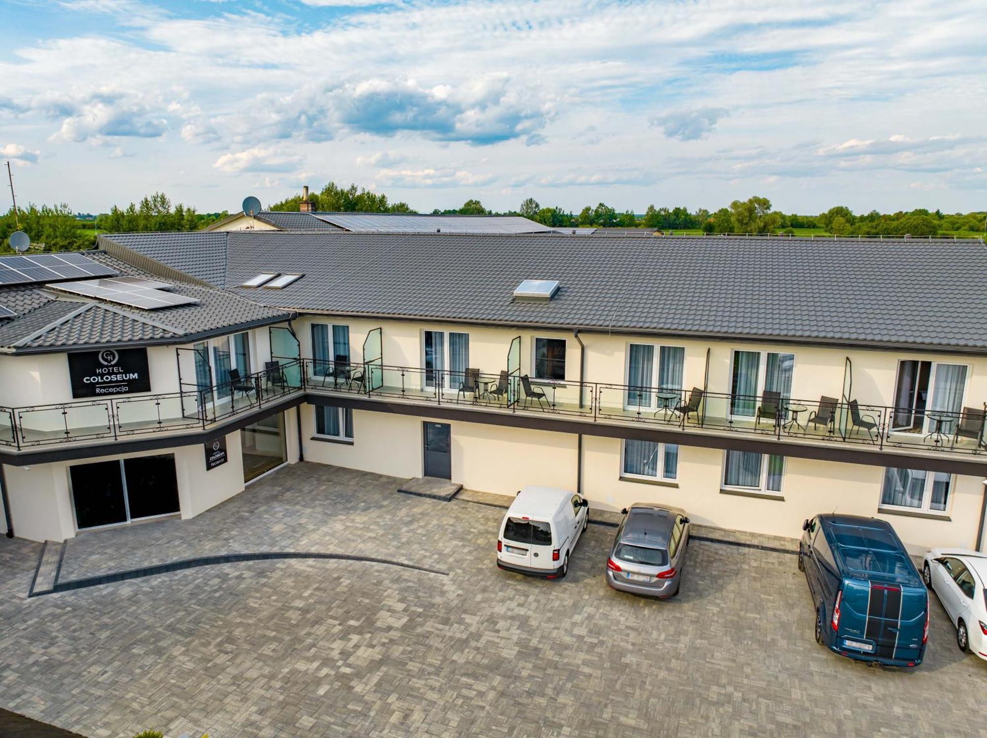 Jarosław Hotel Coloseum מראה חיצוני תמונה