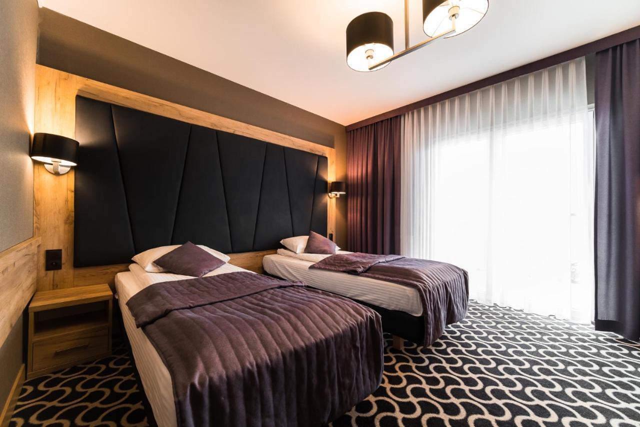Jarosław Hotel Coloseum מראה חיצוני תמונה